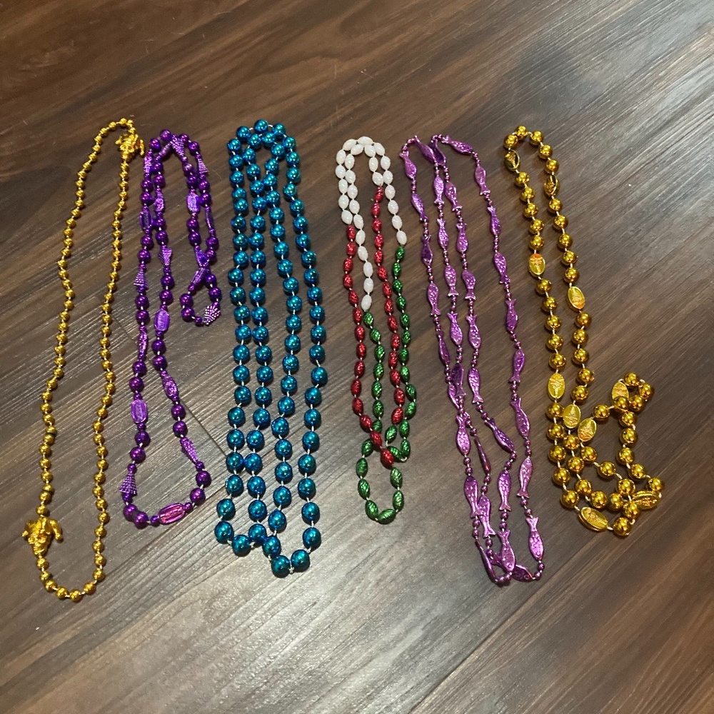 Specialty Mardi Gras Beads 6 count-New!